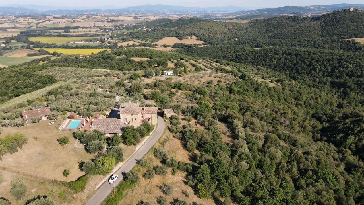 Podere Schioppello Casale Con Appartamenti Privati Cibottola Bagian luar foto