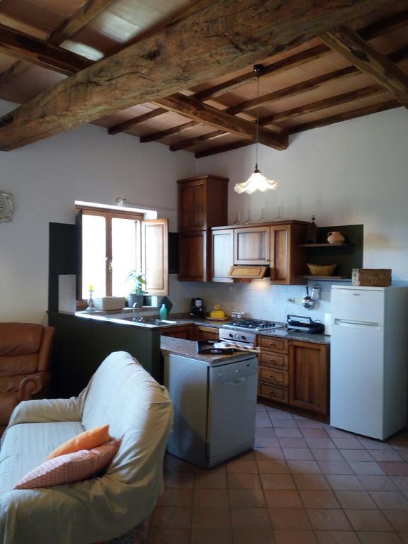 Podere Schioppello Casale Con Appartamenti Privati Cibottola Bagian luar foto